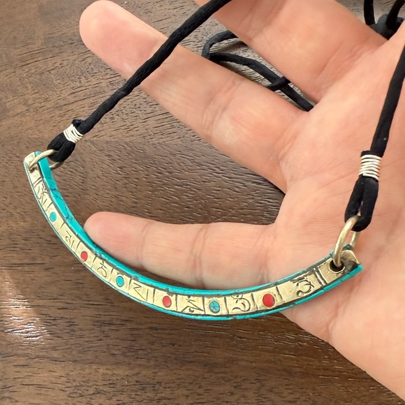 Vintage Jewelry - Turquoise & coral inlay Tibetan mantras amulet pendant necklace black silk cord